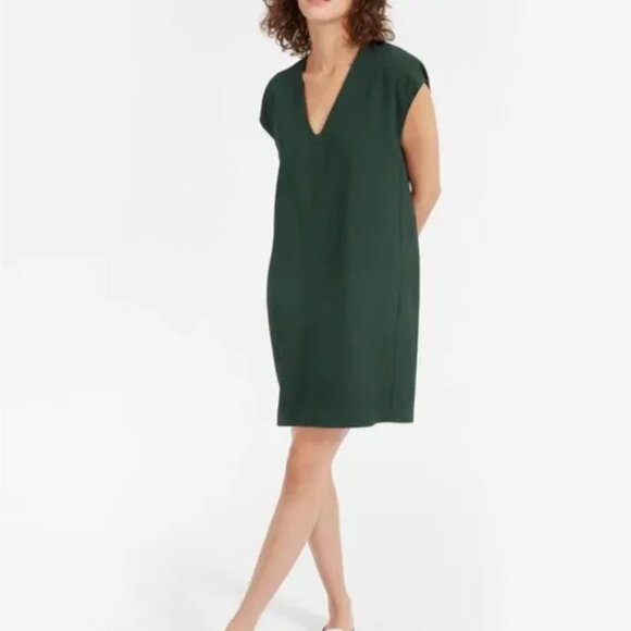 Everlane The Japanese GoWeave V-Neck Cocoon Dress in Green - Picture 2 of 9